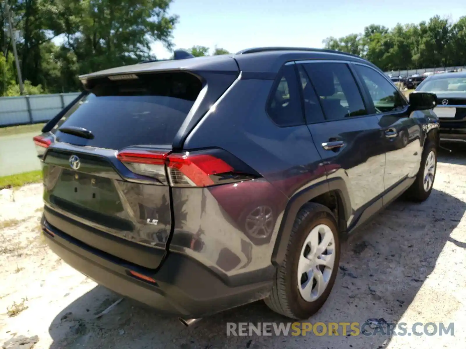 4 Photograph of a damaged car JTMH1RFV7LD059227 TOYOTA RAV4 2020