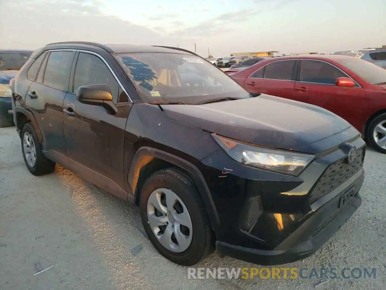 1 Photograph of a damaged car JTMH1RFV7LD059907 TOYOTA RAV4 2020