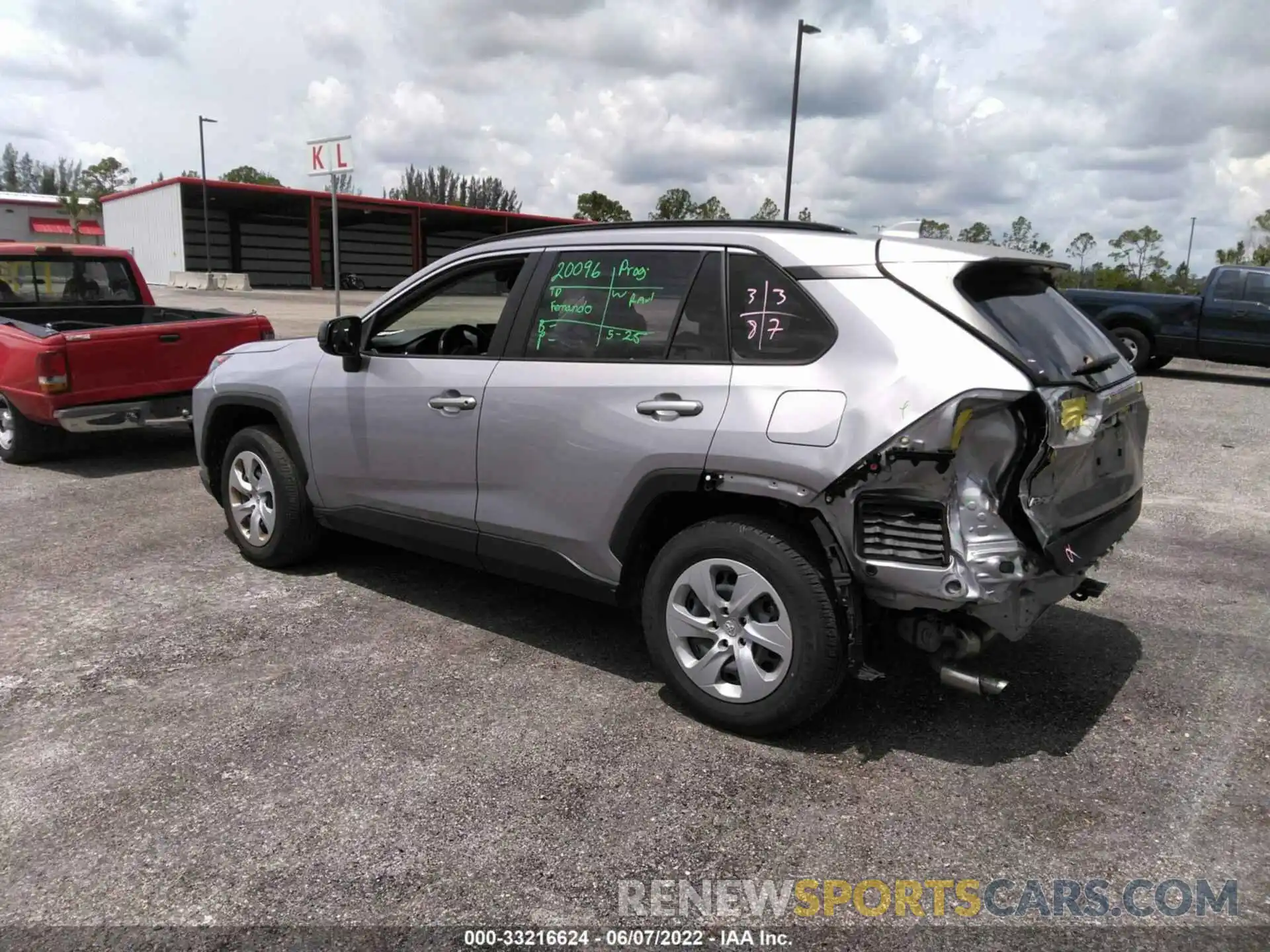 3 Photograph of a damaged car JTMH1RFV9LD047354 TOYOTA RAV4 2020