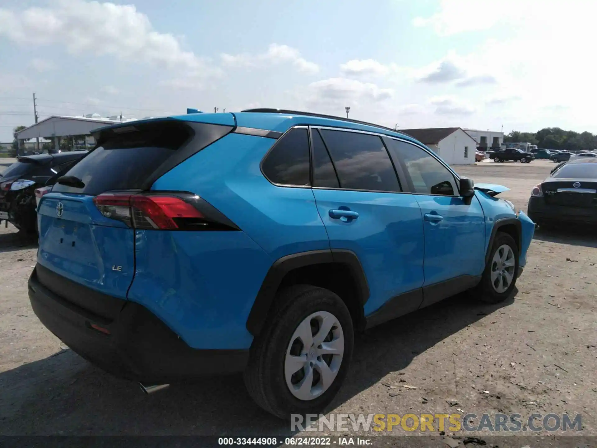 4 Photograph of a damaged car JTMH1RFV9LD050450 TOYOTA RAV4 2020