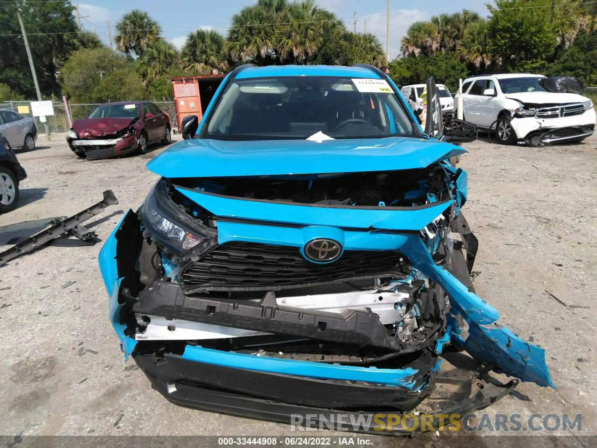 6 Photograph of a damaged car JTMH1RFV9LD050450 TOYOTA RAV4 2020