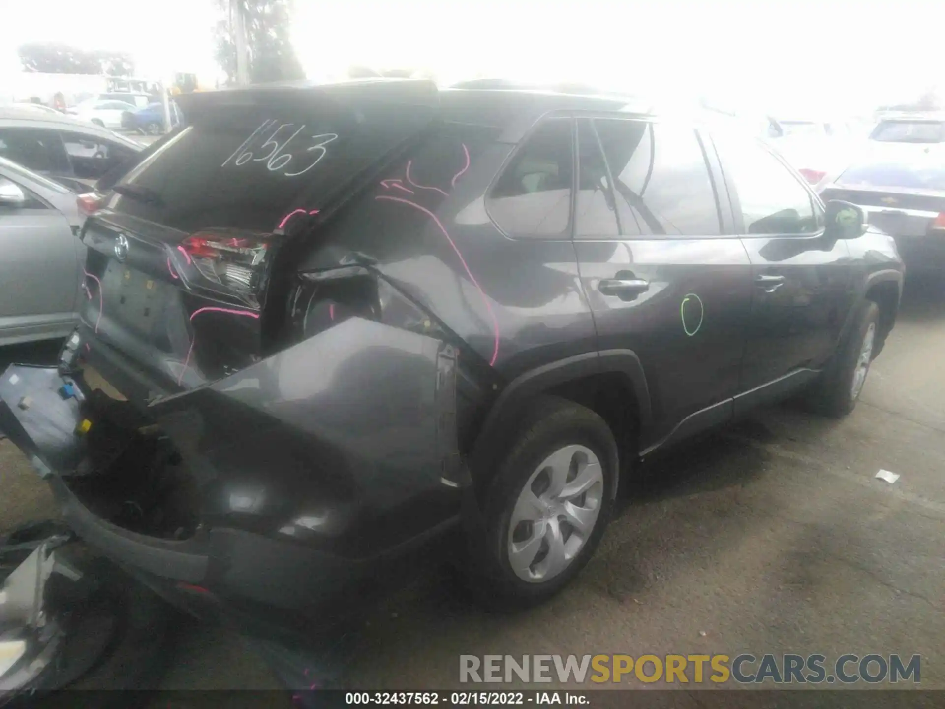 4 Photograph of a damaged car JTMK1RFV2LD060565 TOYOTA RAV4 2020