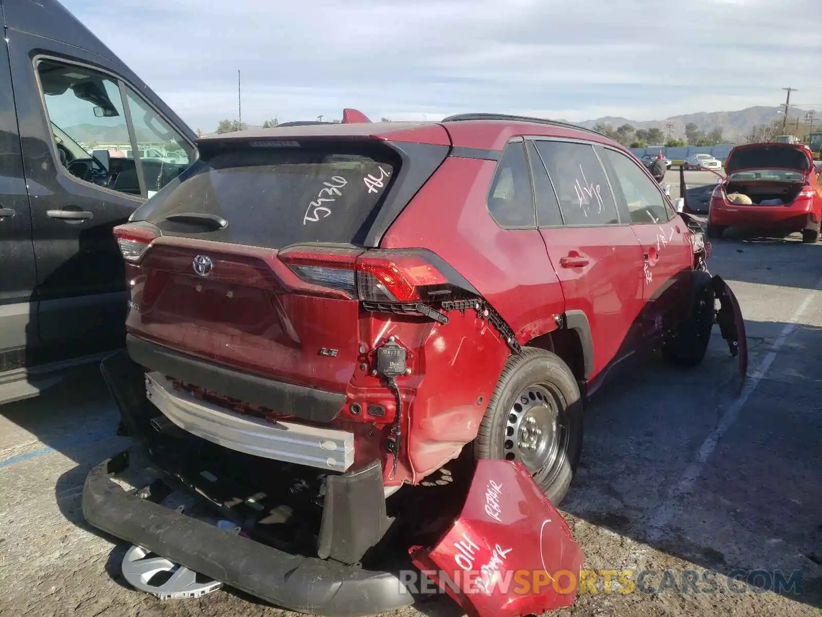 4 Photograph of a damaged car JTMK1RFV3LD052555 TOYOTA RAV4 2020