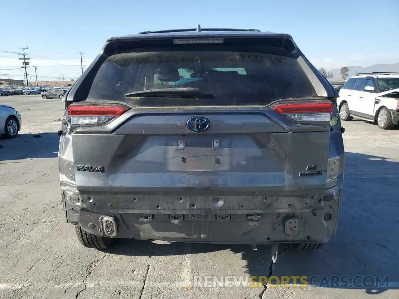 6 Photograph of a damaged car JTMLWRFV0LD534227 TOYOTA RAV4 2020