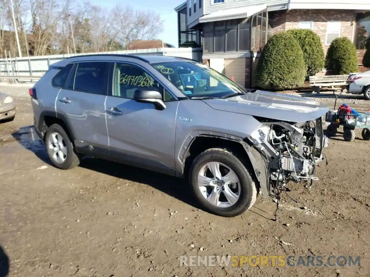 4 Photograph of a damaged car JTMLWRFV5LD546714 TOYOTA RAV4 2020