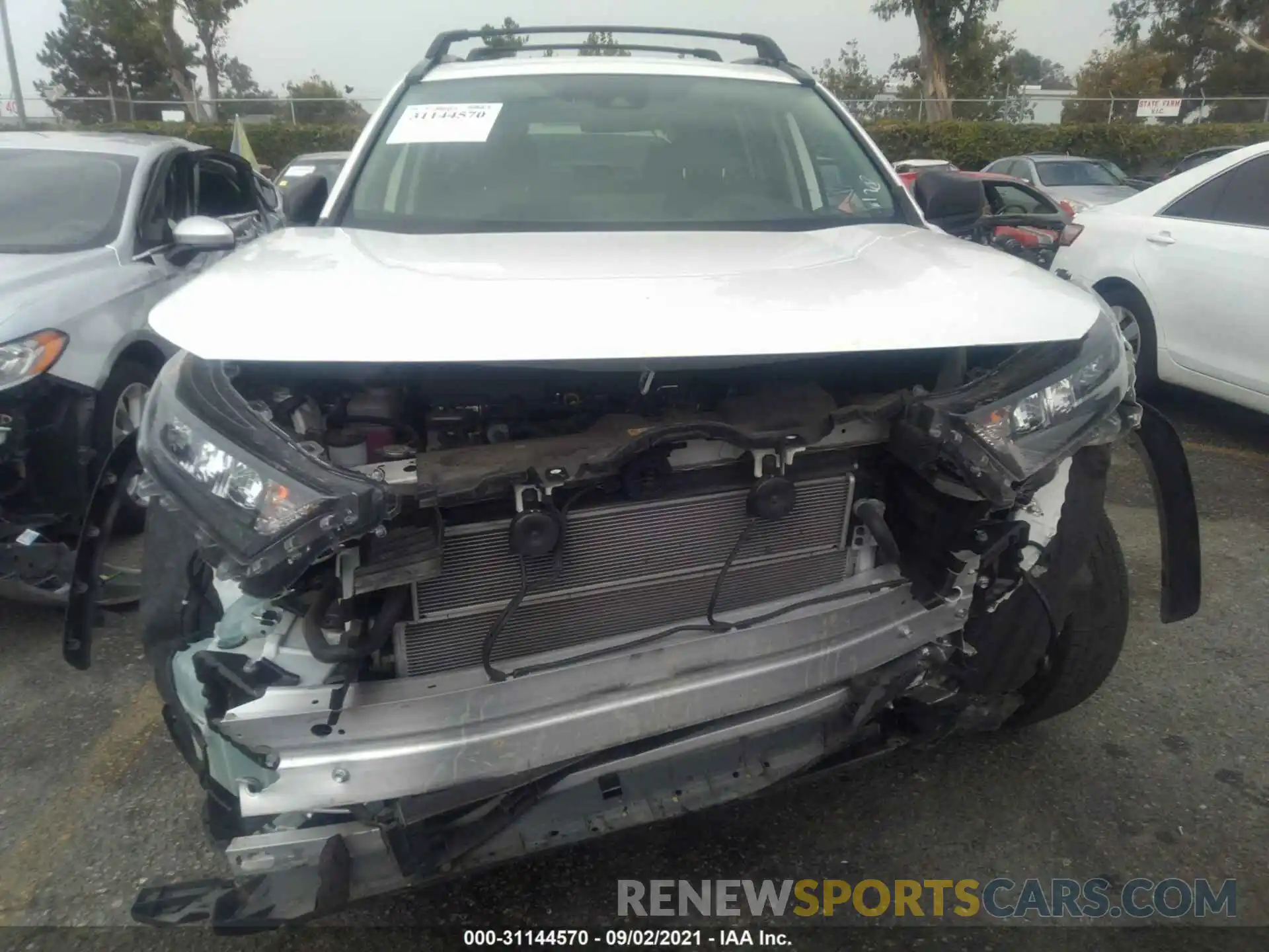 6 Photograph of a damaged car JTMLWRFV8LD533729 TOYOTA RAV4 2020