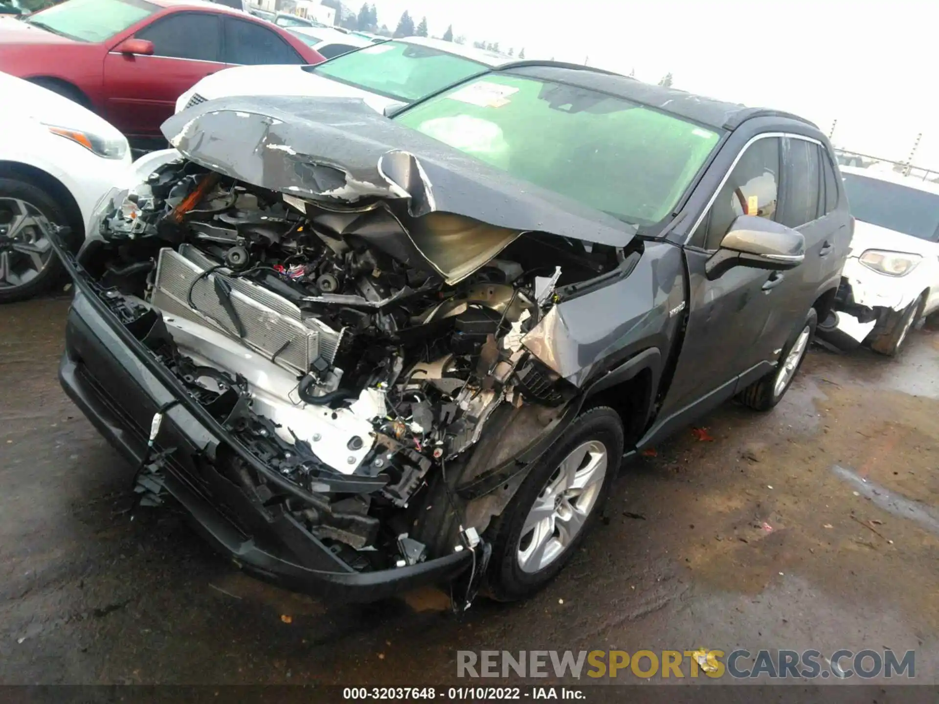 2 Photograph of a damaged car JTMM6RFV0LD004506 TOYOTA RAV4 2020