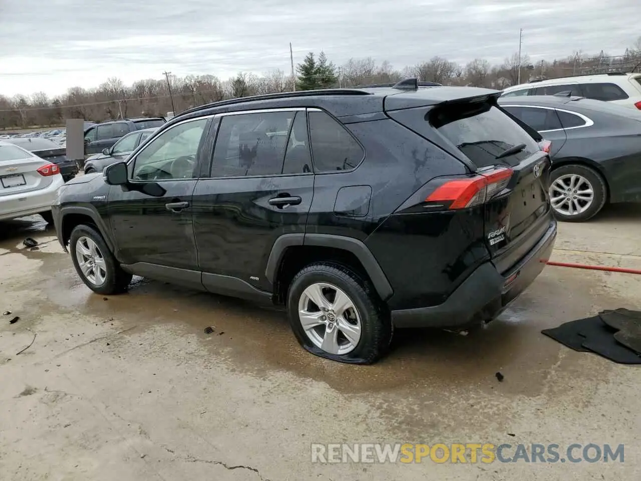 2 Photograph of a damaged car JTMM6RFV3LD003804 TOYOTA RAV4 2020