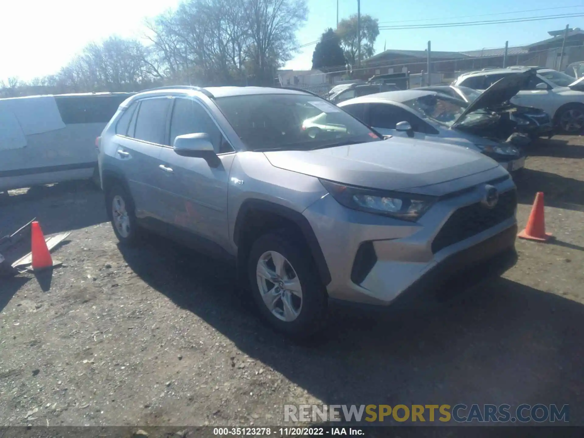 1 Photograph of a damaged car JTMMWRFV0LD058243 TOYOTA RAV4 2020