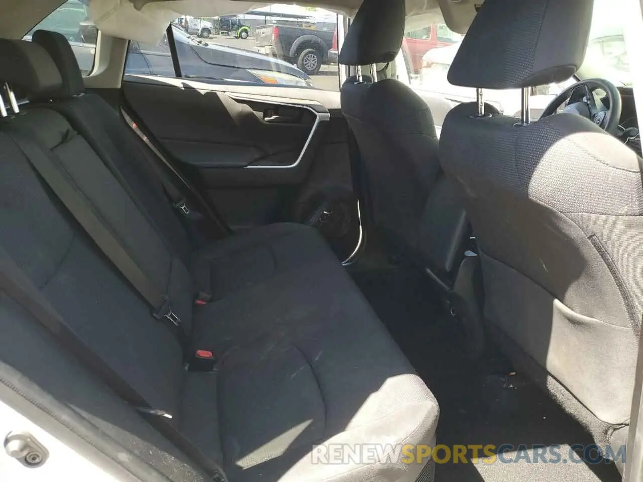 11 Photograph of a damaged car JTMMWRFV0LD548486 TOYOTA RAV4 2020