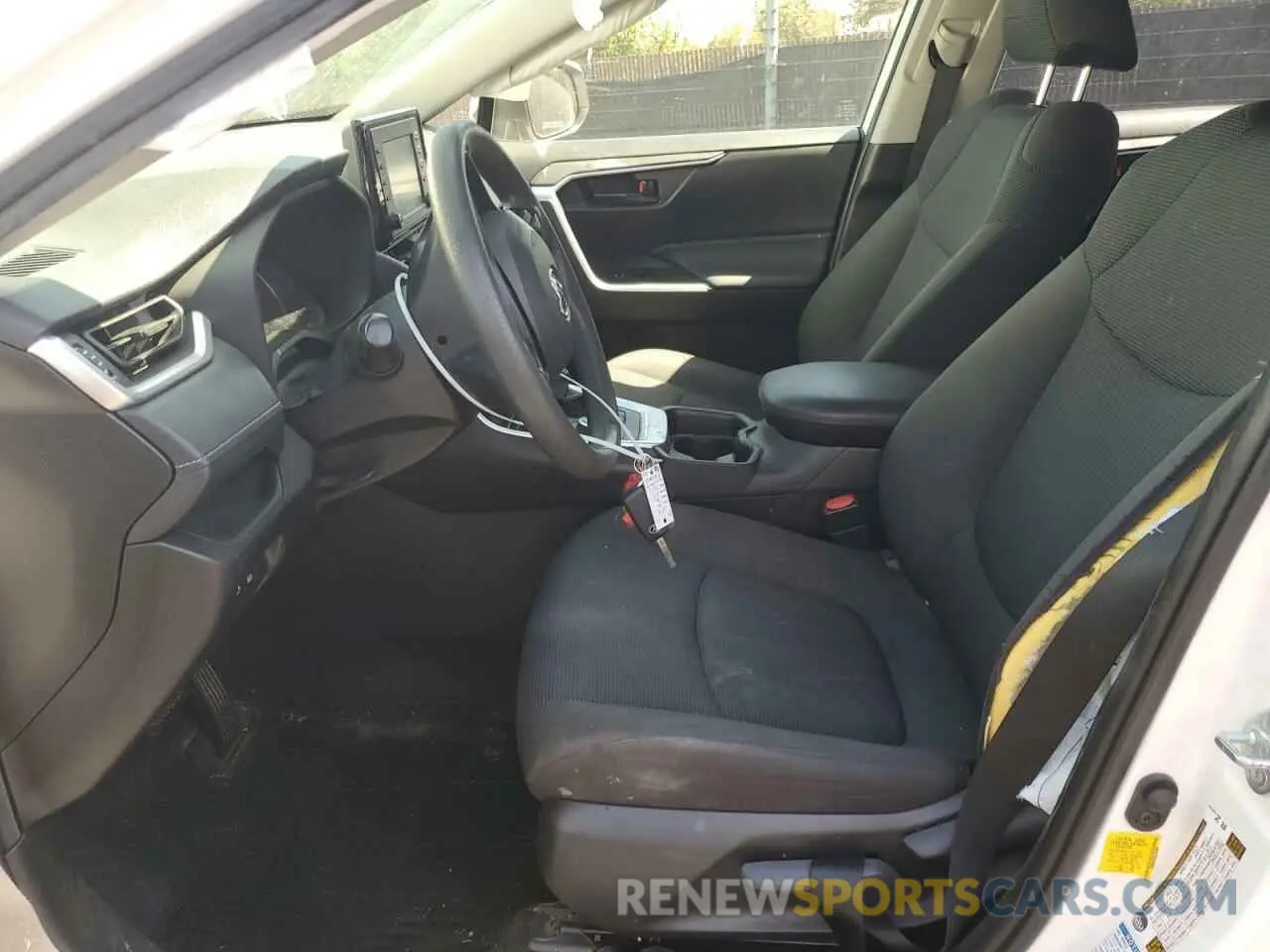 7 Photograph of a damaged car JTMMWRFV0LD548486 TOYOTA RAV4 2020