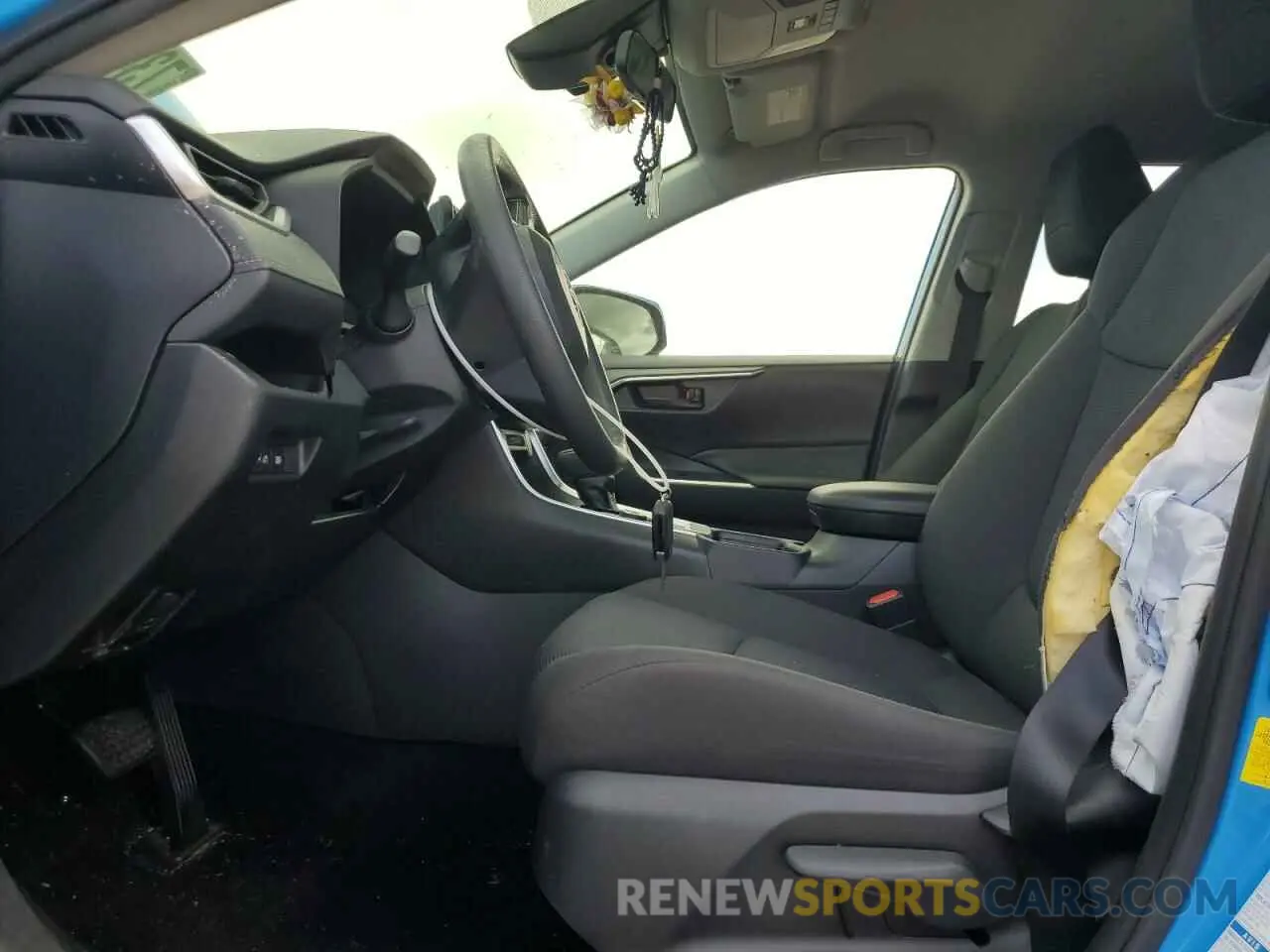 7 Photograph of a damaged car JTMMWRFV6LD054648 TOYOTA RAV4 2020