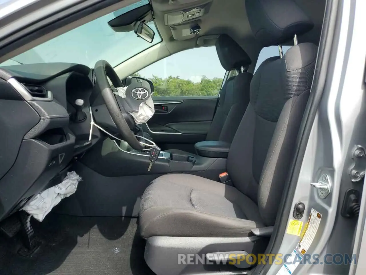 7 Photograph of a damaged car JTMMWRFV8LD056031 TOYOTA RAV4 2020