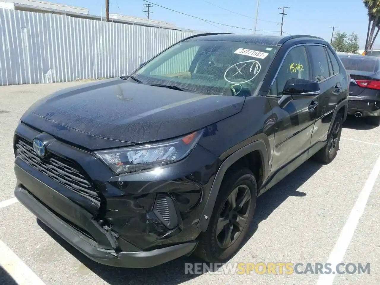 2 Photograph of a damaged car JTMMWRFV9LD056605 TOYOTA RAV4 2020