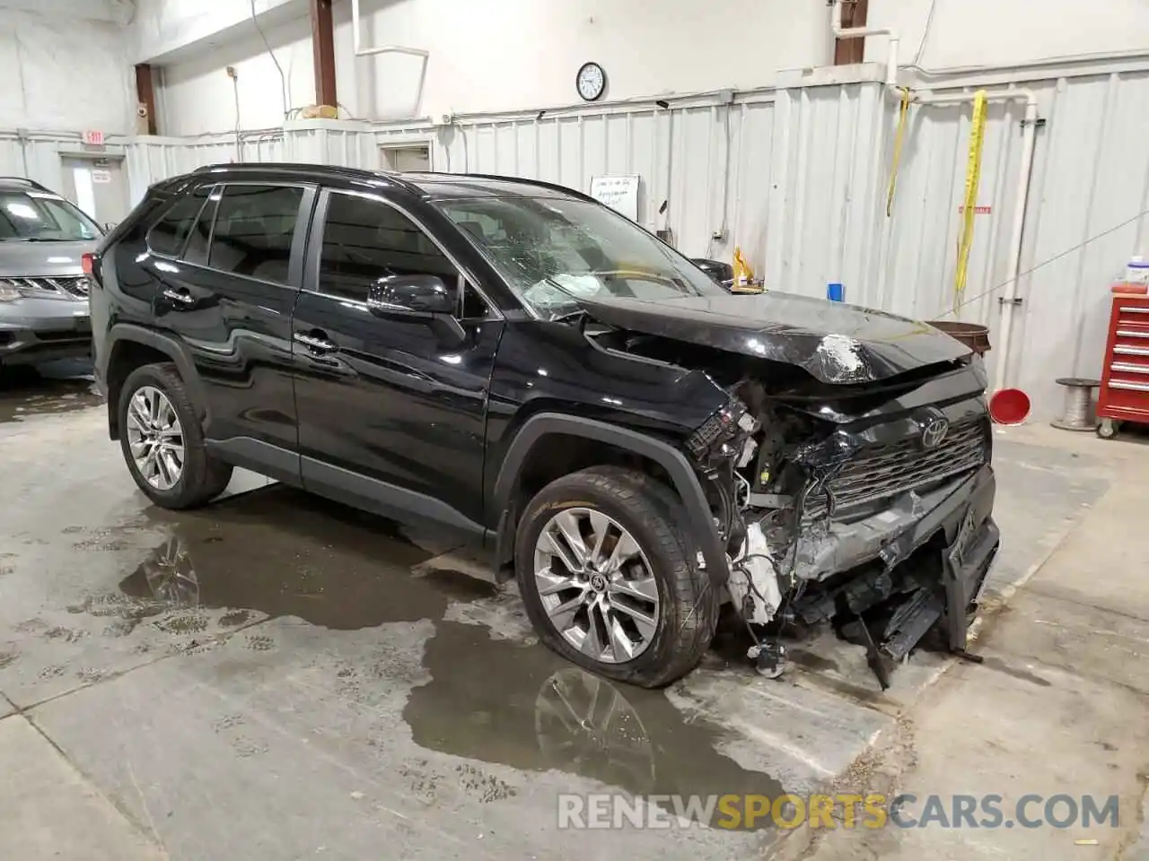 4 Photograph of a damaged car JTMN1RFV1LJ037244 TOYOTA RAV4 2020