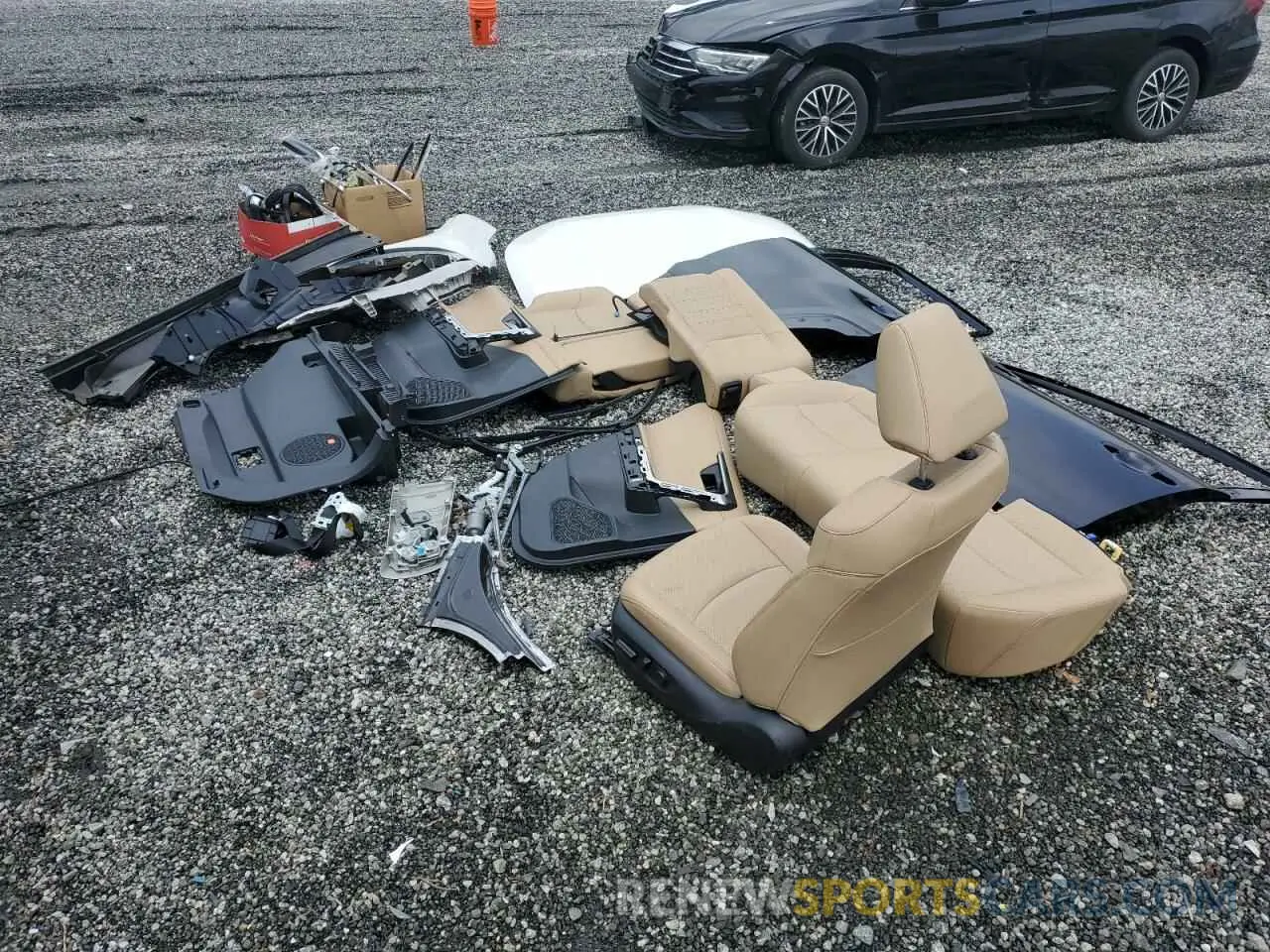 12 Photograph of a damaged car JTMN1RFV8LD527887 TOYOTA RAV4 2020