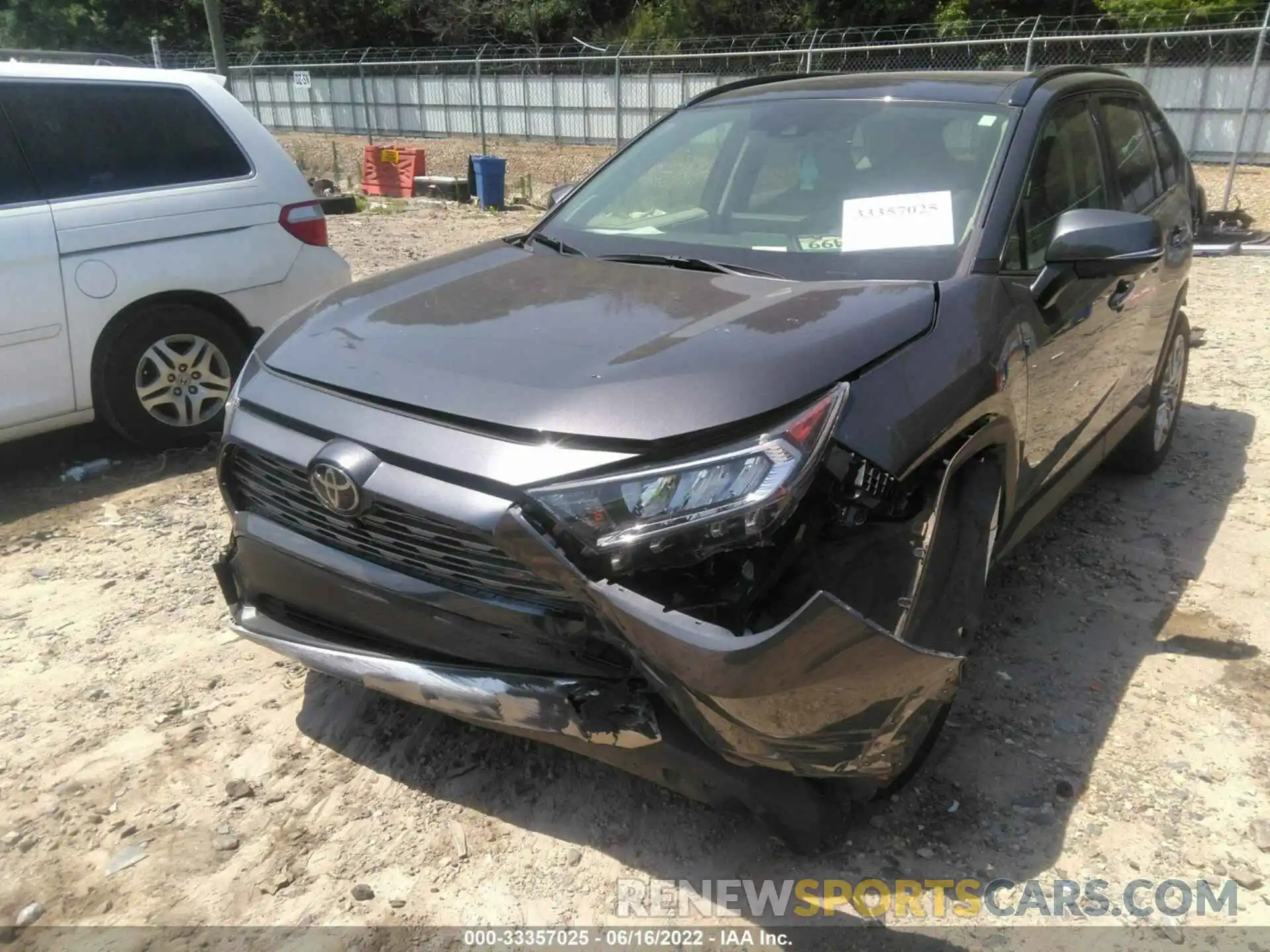 6 Photograph of a damaged car JTMN1RFV9LJ038982 TOYOTA RAV4 2020