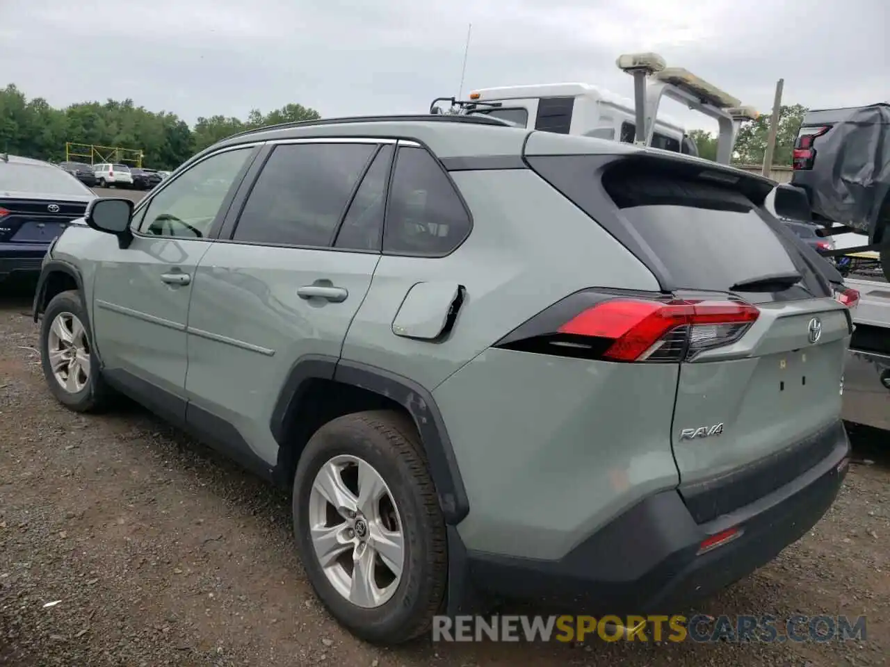 3 Photograph of a damaged car JTMP1RFV0LD047903 TOYOTA RAV4 2020