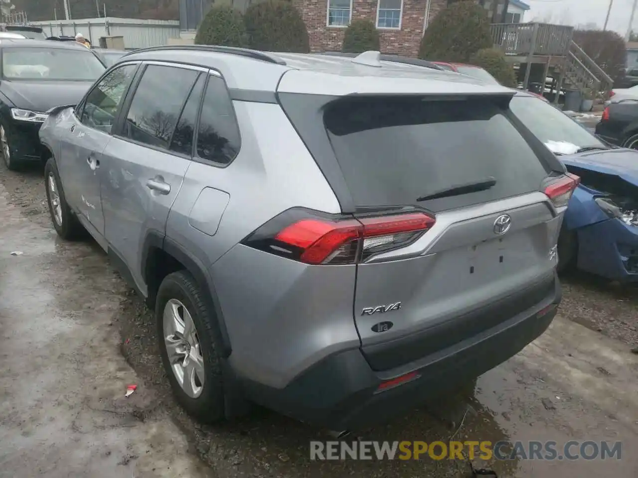 3 Photograph of a damaged car JTMP1RFV1LD051135 TOYOTA RAV4 2020