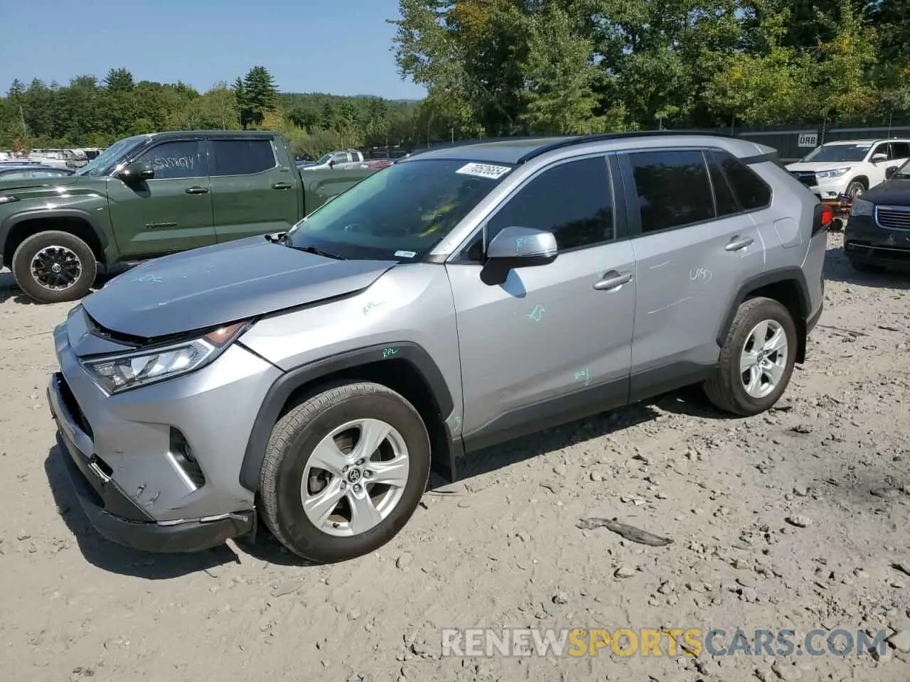 1 Photograph of a damaged car JTMP1RFV1LD066587 TOYOTA RAV4 2020