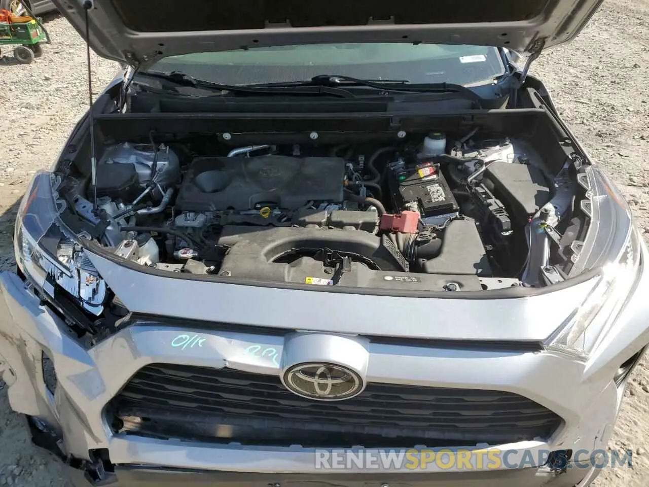 12 Photograph of a damaged car JTMP1RFV1LD066587 TOYOTA RAV4 2020