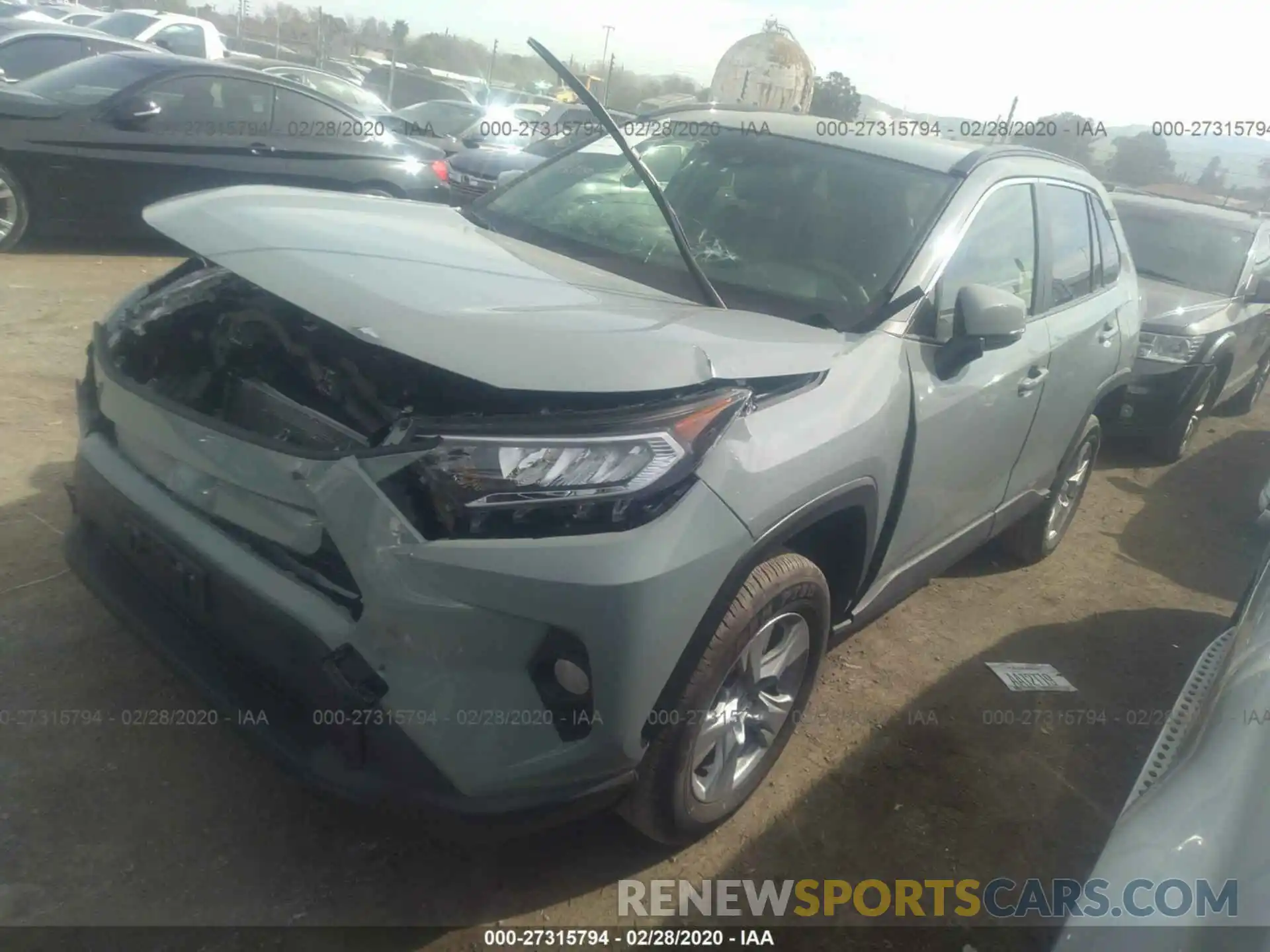 2 Photograph of a damaged car JTMP1RFV1LJ026723 TOYOTA RAV4 2020