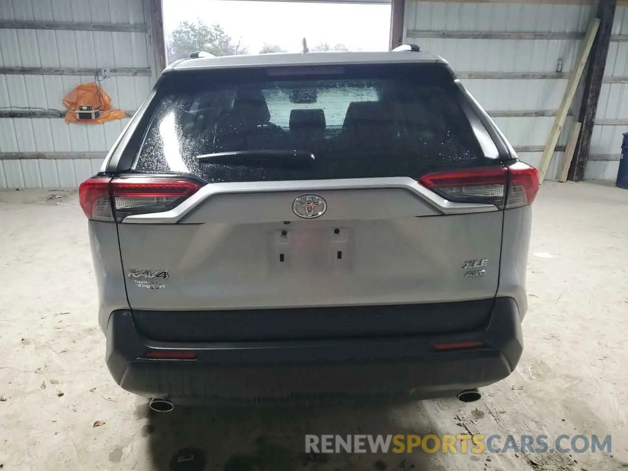 6 Photograph of a damaged car JTMP1RFV2LD056862 TOYOTA RAV4 2020
