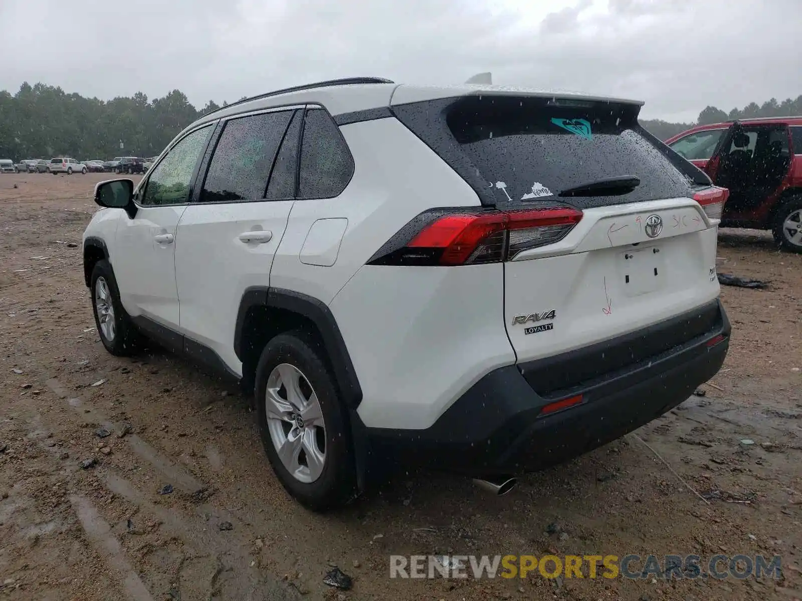 3 Photograph of a damaged car JTMP1RFV2LD057042 TOYOTA RAV4 2020