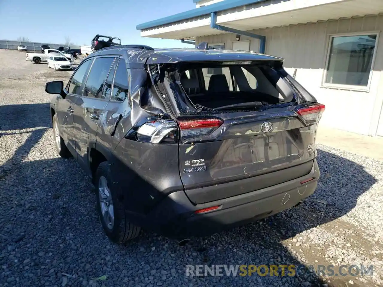 9 Photograph of a damaged car JTMP1RFV2LD060510 TOYOTA RAV4 2020