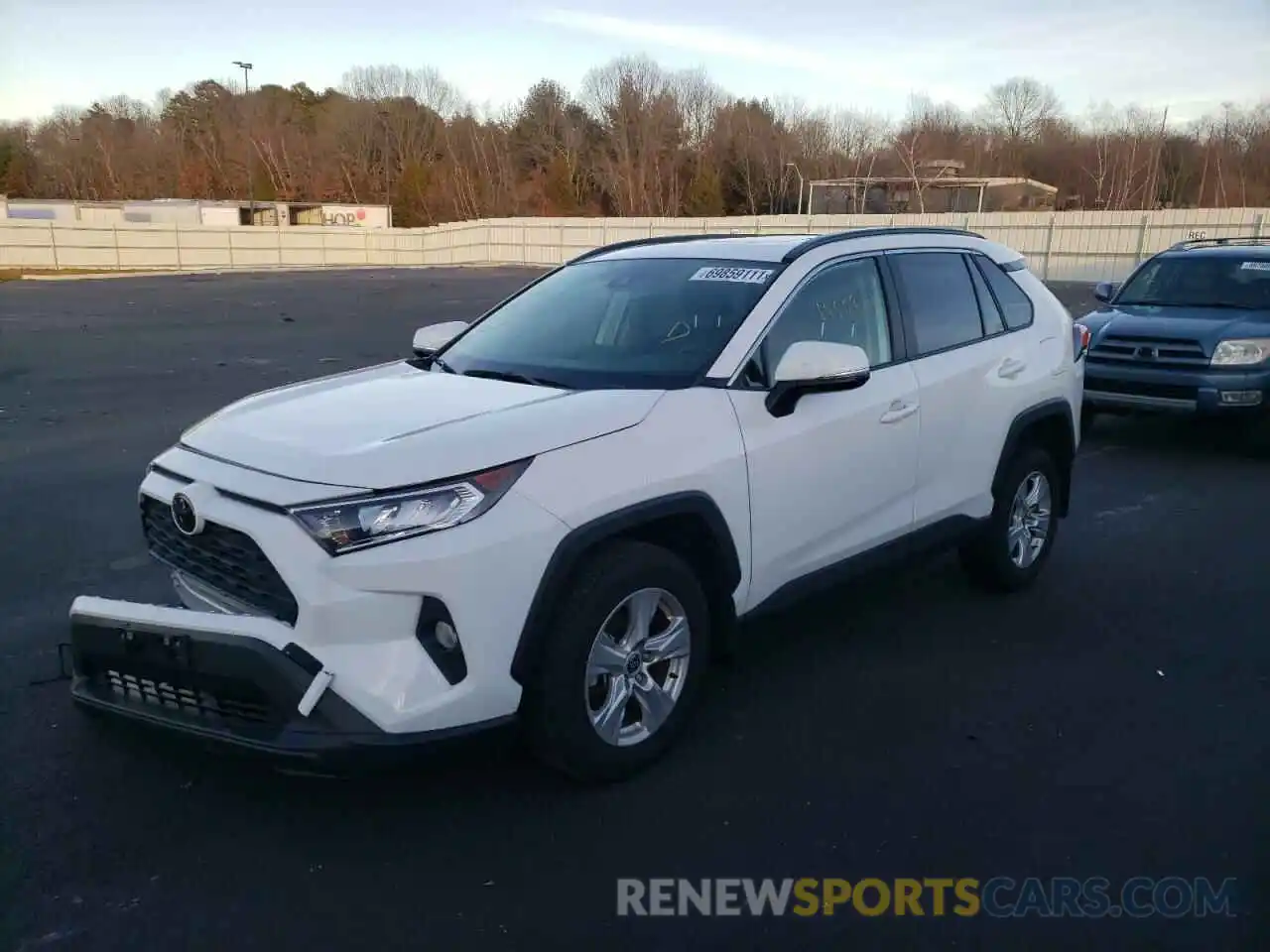 2 Photograph of a damaged car JTMP1RFV2LD065254 TOYOTA RAV4 2020