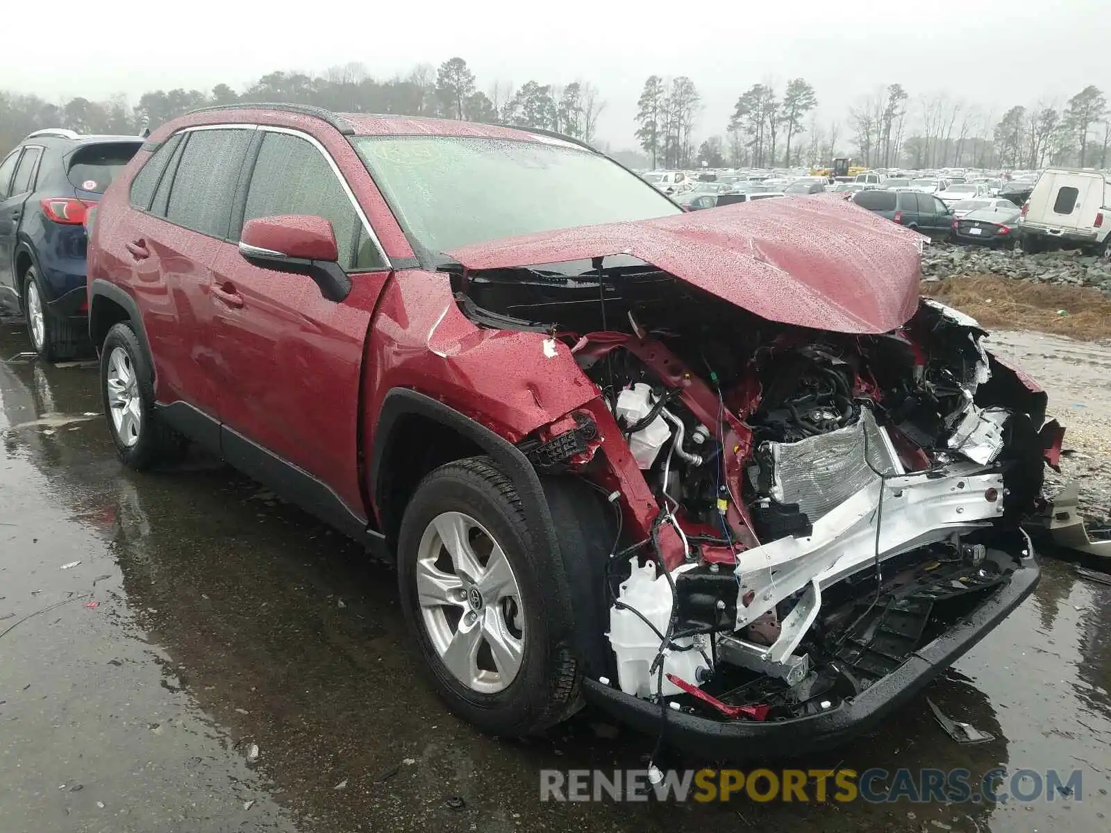 1 Photograph of a damaged car JTMP1RFV2LJ036760 TOYOTA RAV4 2020