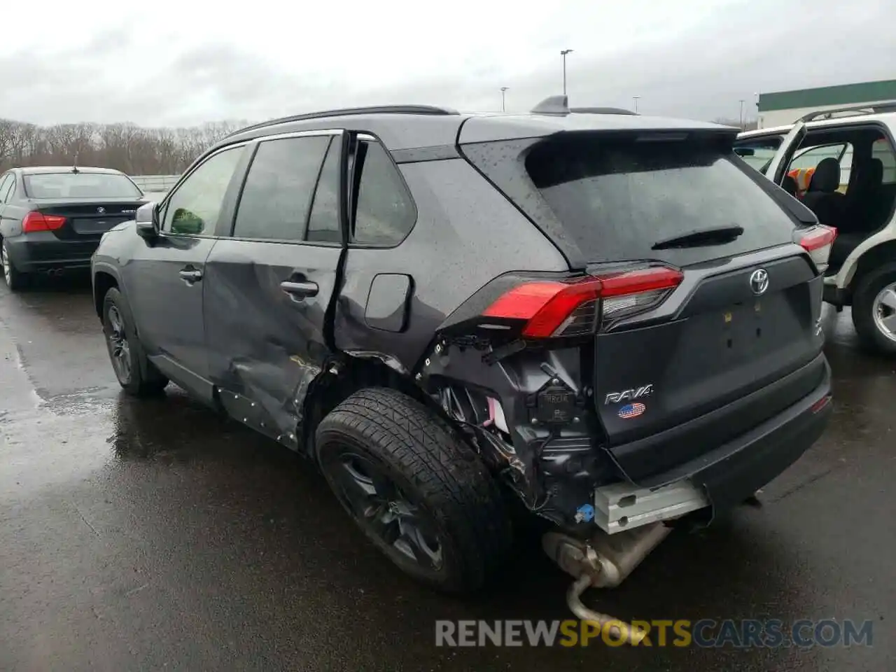 3 Photograph of a damaged car JTMP1RFV3LD058426 TOYOTA RAV4 2020