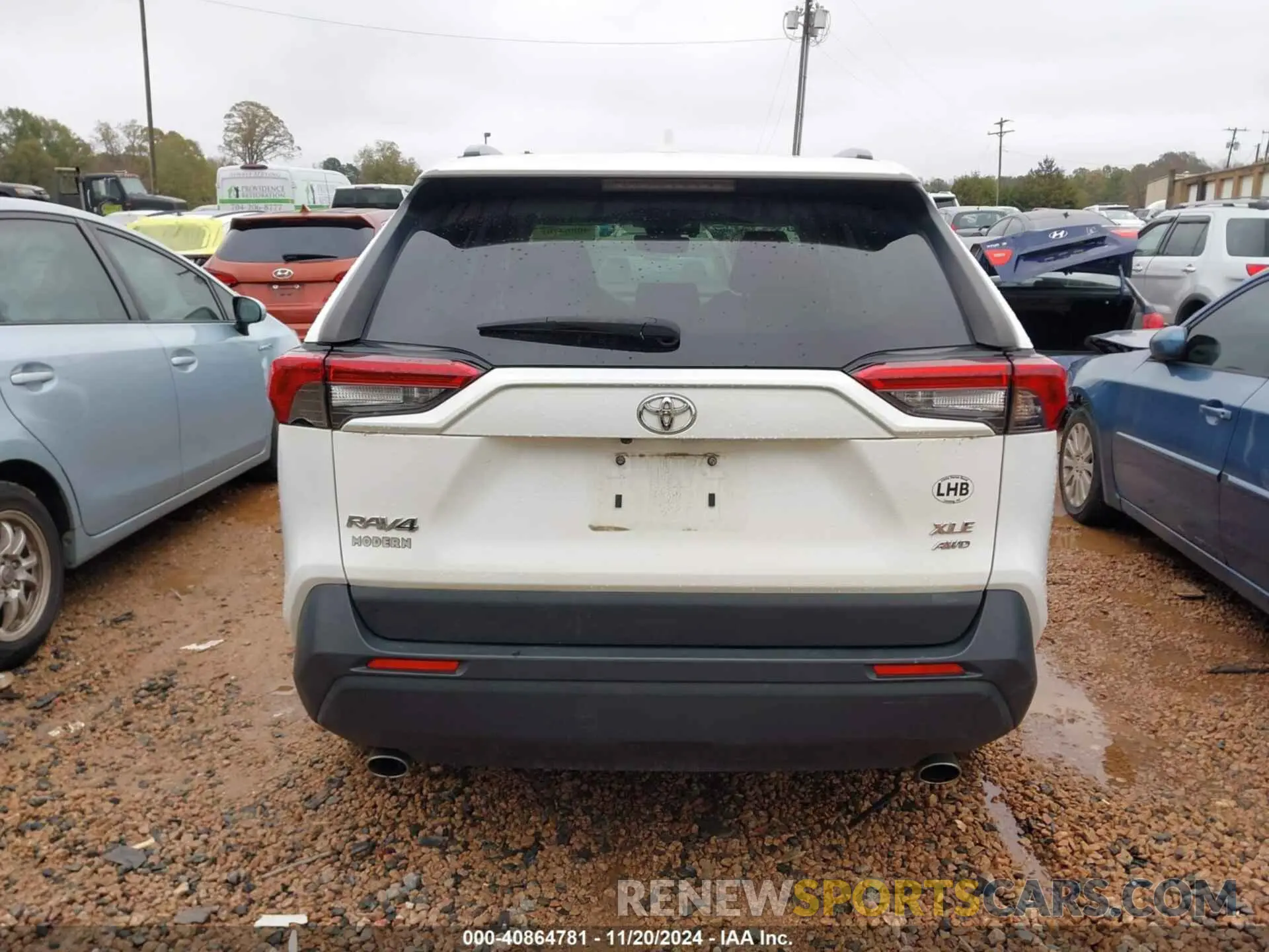 16 Photograph of a damaged car JTMP1RFV3LD529958 TOYOTA RAV4 2020