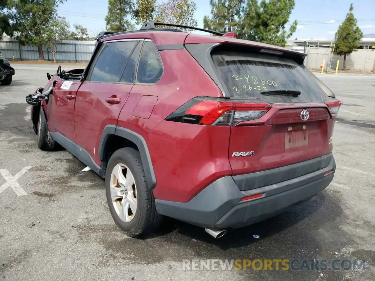 3 Photograph of a damaged car JTMP1RFV3LJ029624 TOYOTA RAV4 2020