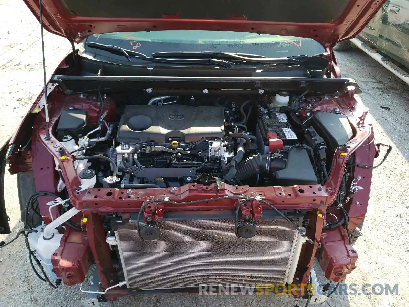 7 Photograph of a damaged car JTMP1RFV4LD528270 TOYOTA RAV4 2020