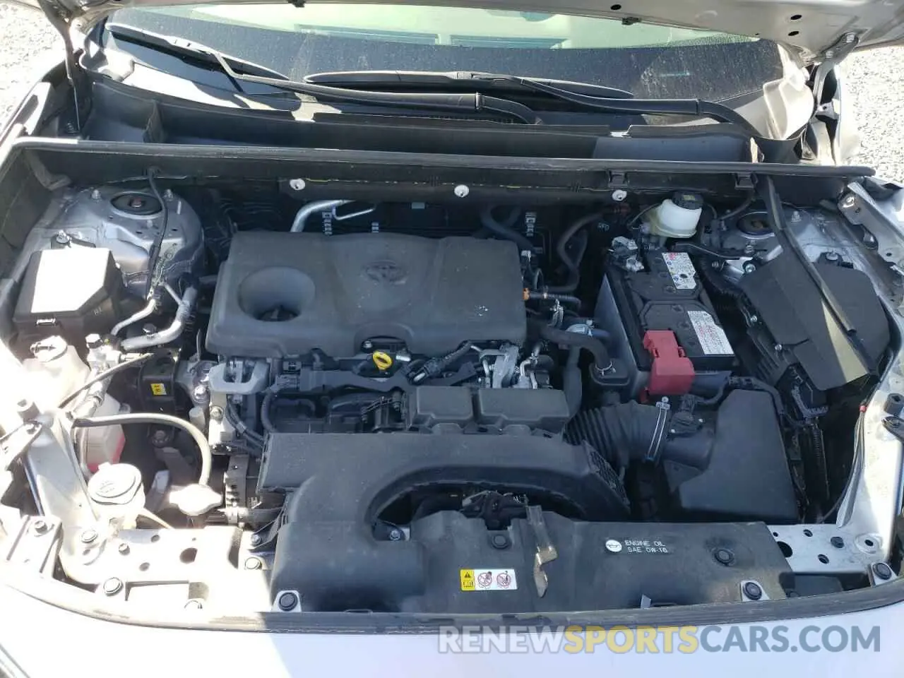14 Photograph of a damaged car JTMP1RFV4LJ025615 TOYOTA RAV4 2020