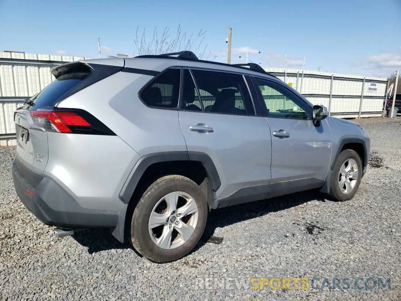 3 Photograph of a damaged car JTMP1RFV4LJ025615 TOYOTA RAV4 2020