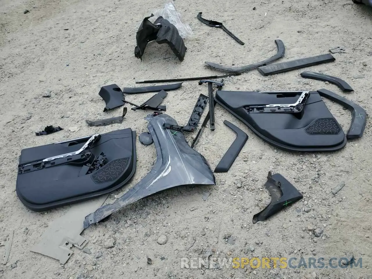 13 Photograph of a damaged car JTMP1RFV7LD053486 TOYOTA RAV4 2020