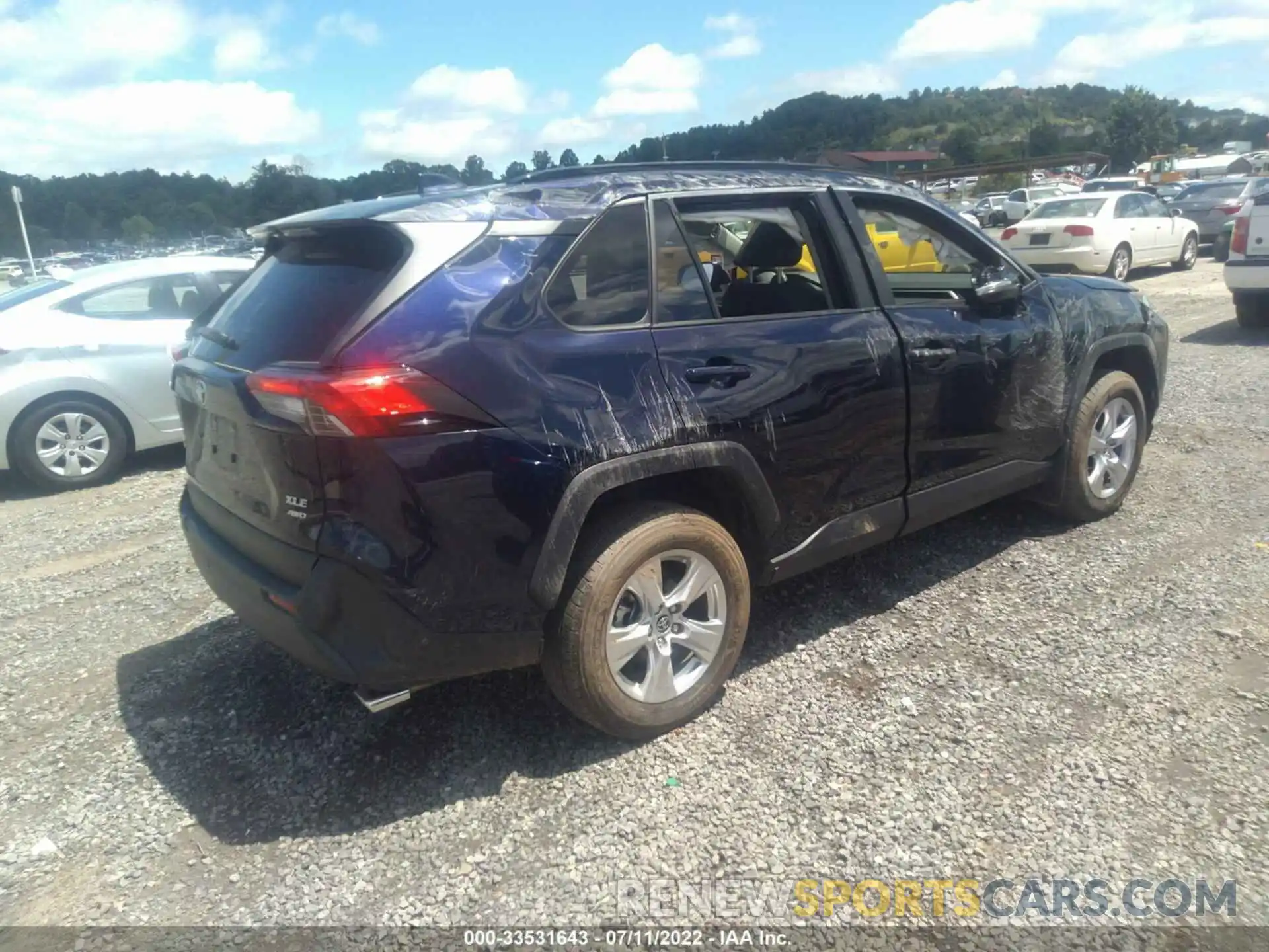 4 Photograph of a damaged car JTMP1RFV7LD056985 TOYOTA RAV4 2020