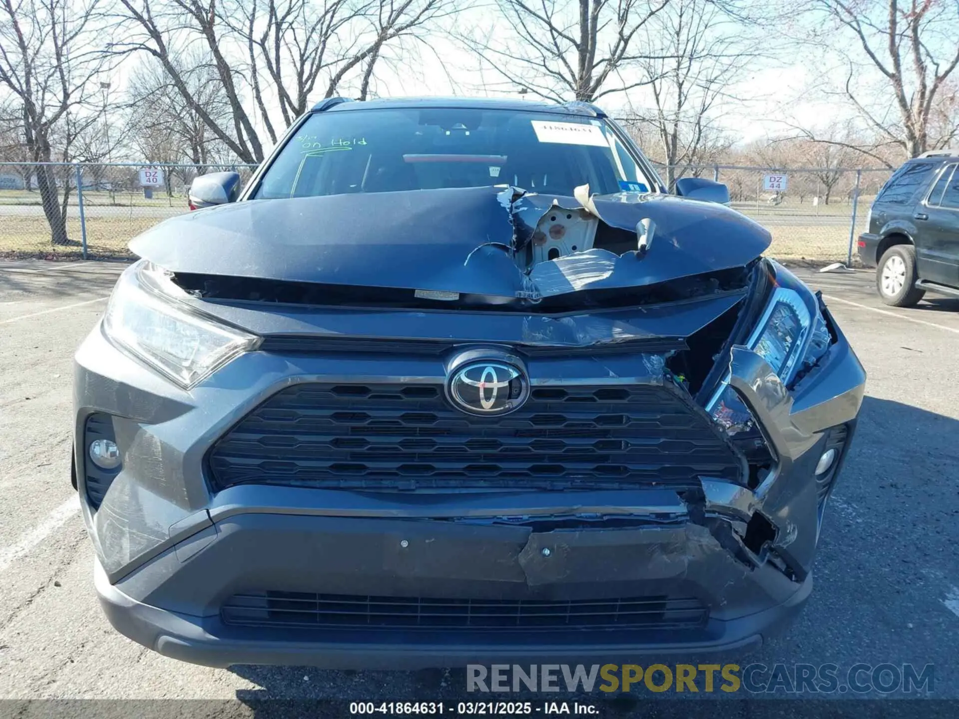 6 Photograph of a damaged car JTMP1RFV7LD526870 TOYOTA RAV4 2020