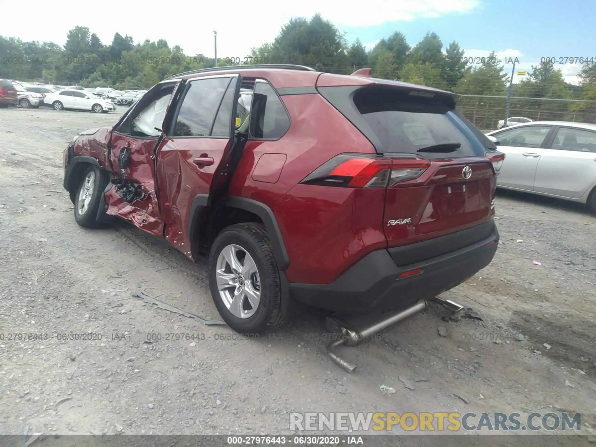 3 Photograph of a damaged car JTMP1RFV8LD525727 TOYOTA RAV4 2020