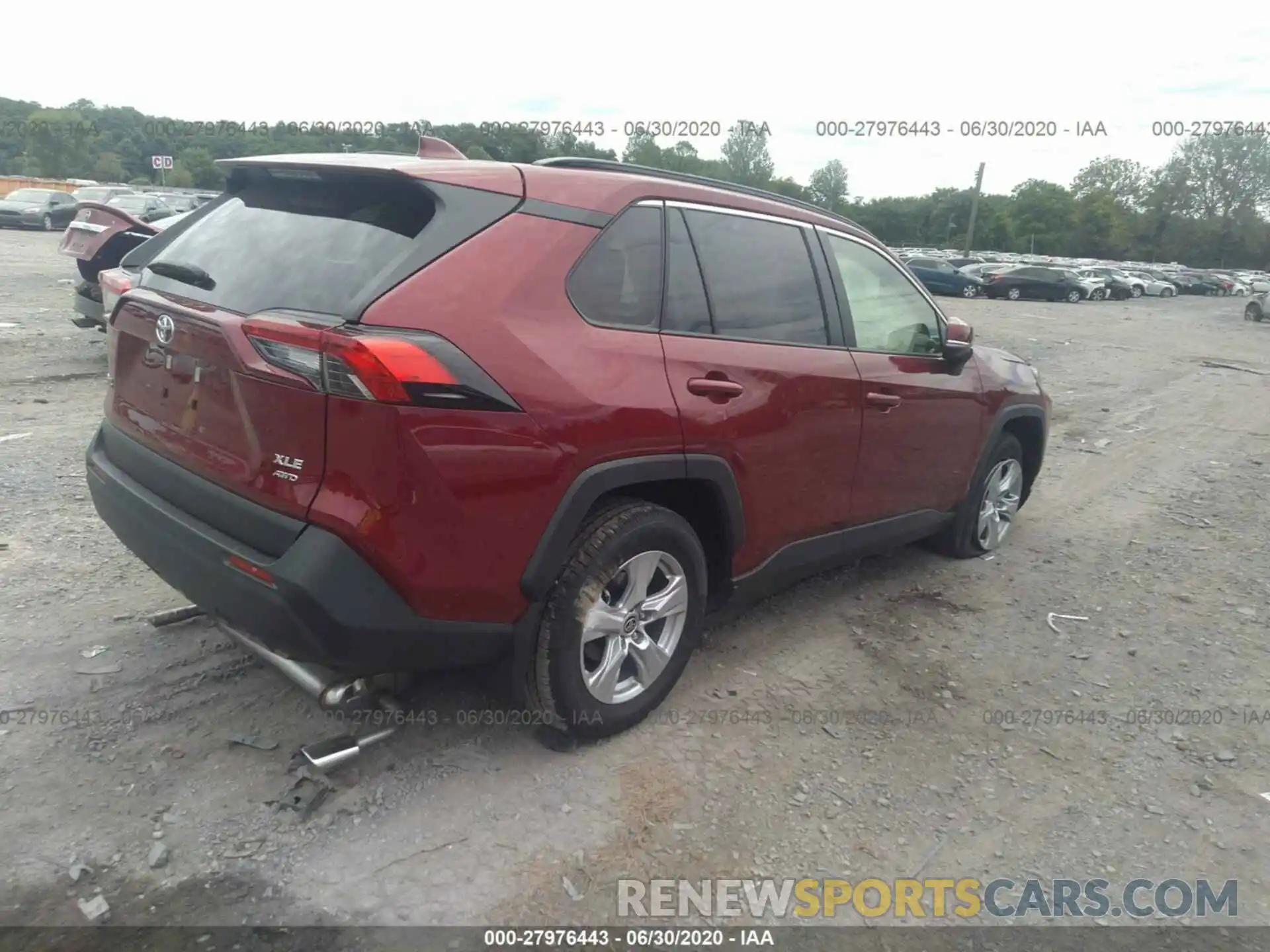 4 Photograph of a damaged car JTMP1RFV8LD525727 TOYOTA RAV4 2020