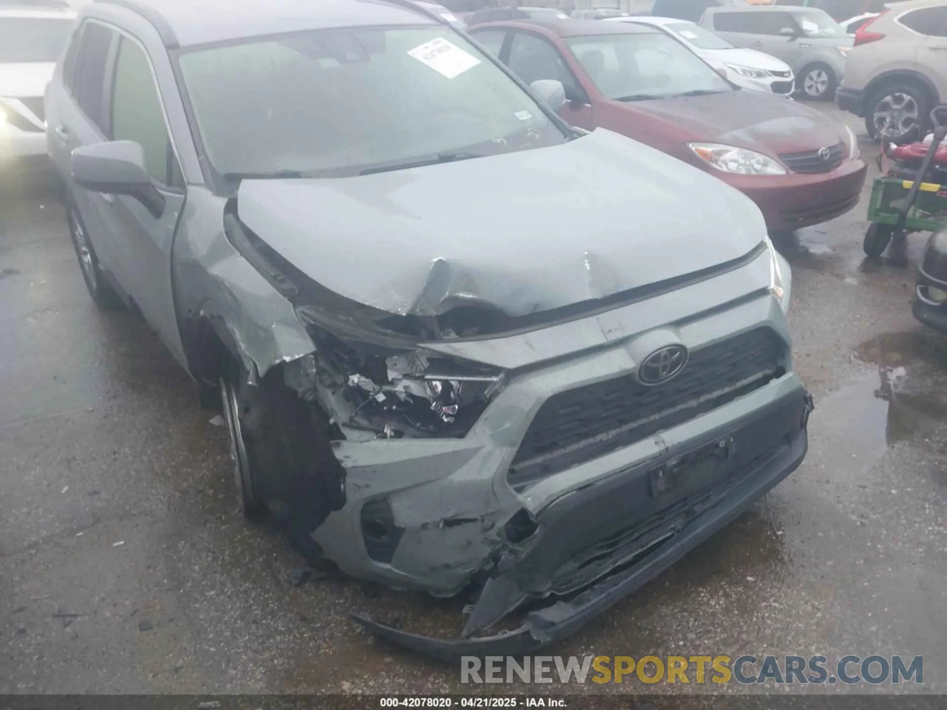 6 Photograph of a damaged car JTMP1RFV8LJ032079 TOYOTA RAV4 2020