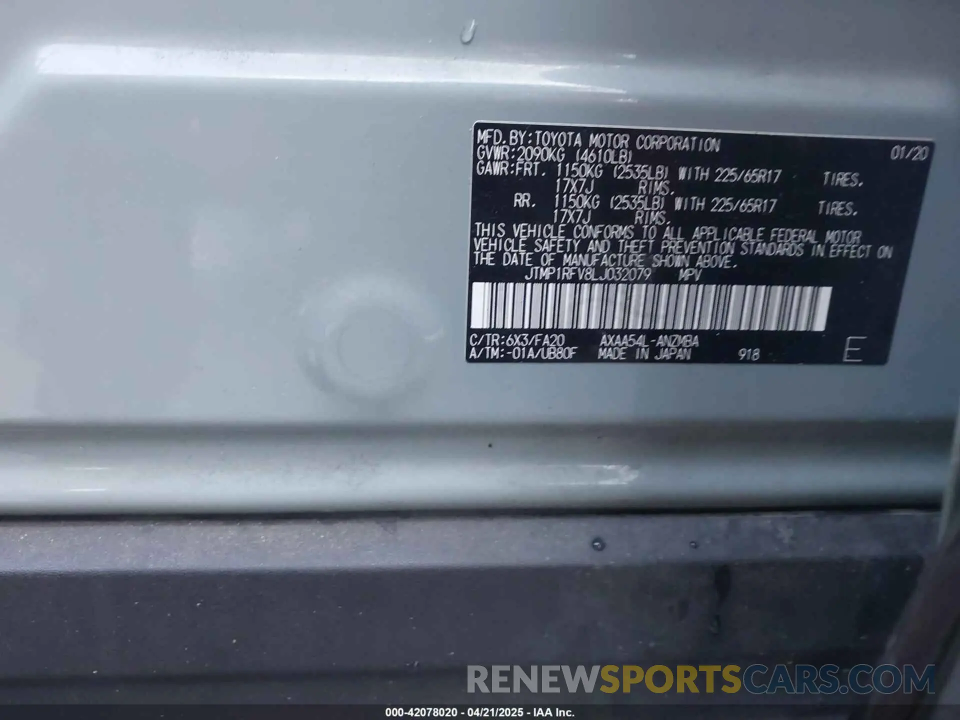 9 Photograph of a damaged car JTMP1RFV8LJ032079 TOYOTA RAV4 2020