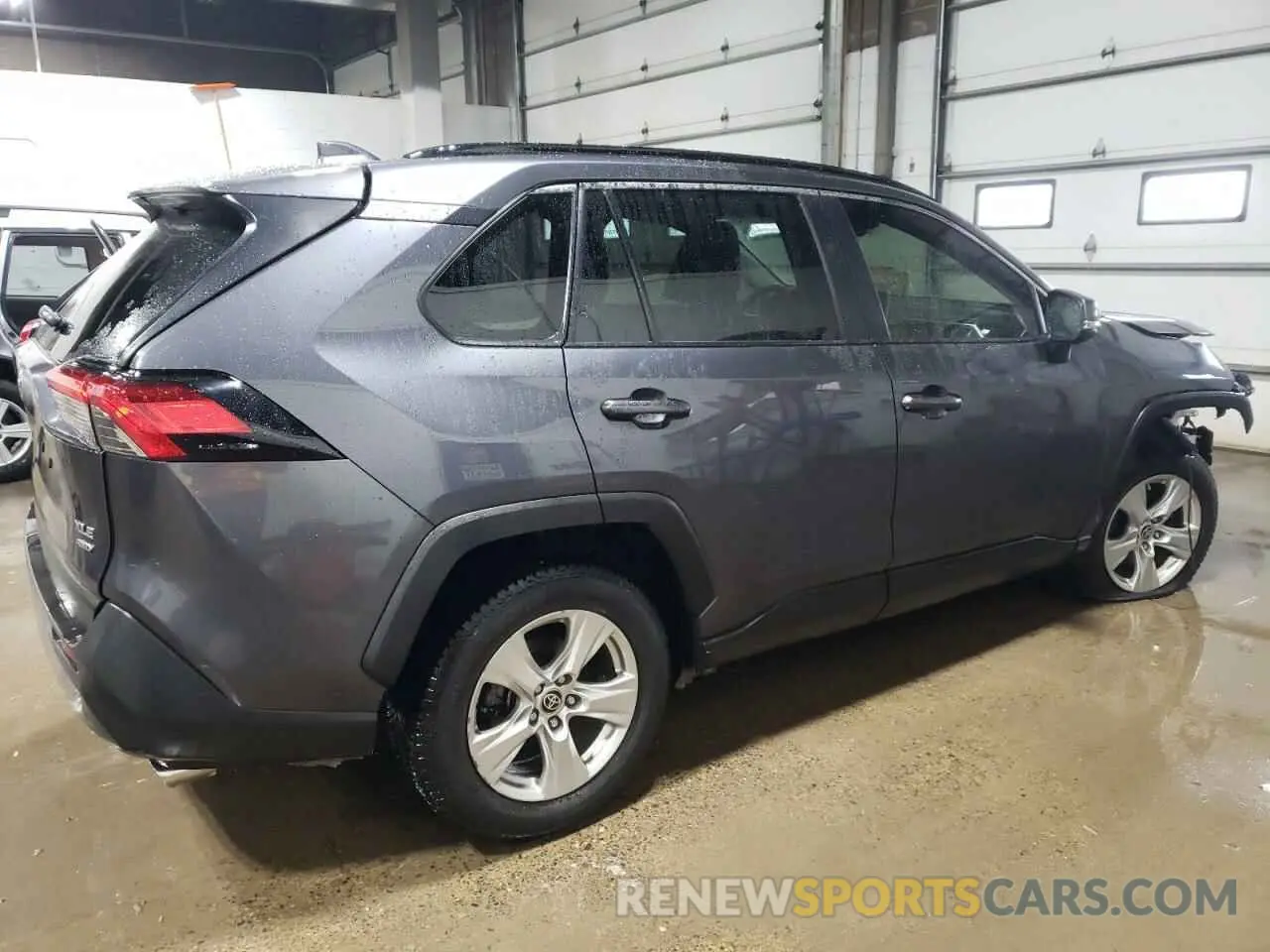 3 Photograph of a damaged car JTMP1RFV9LD057538 TOYOTA RAV4 2020