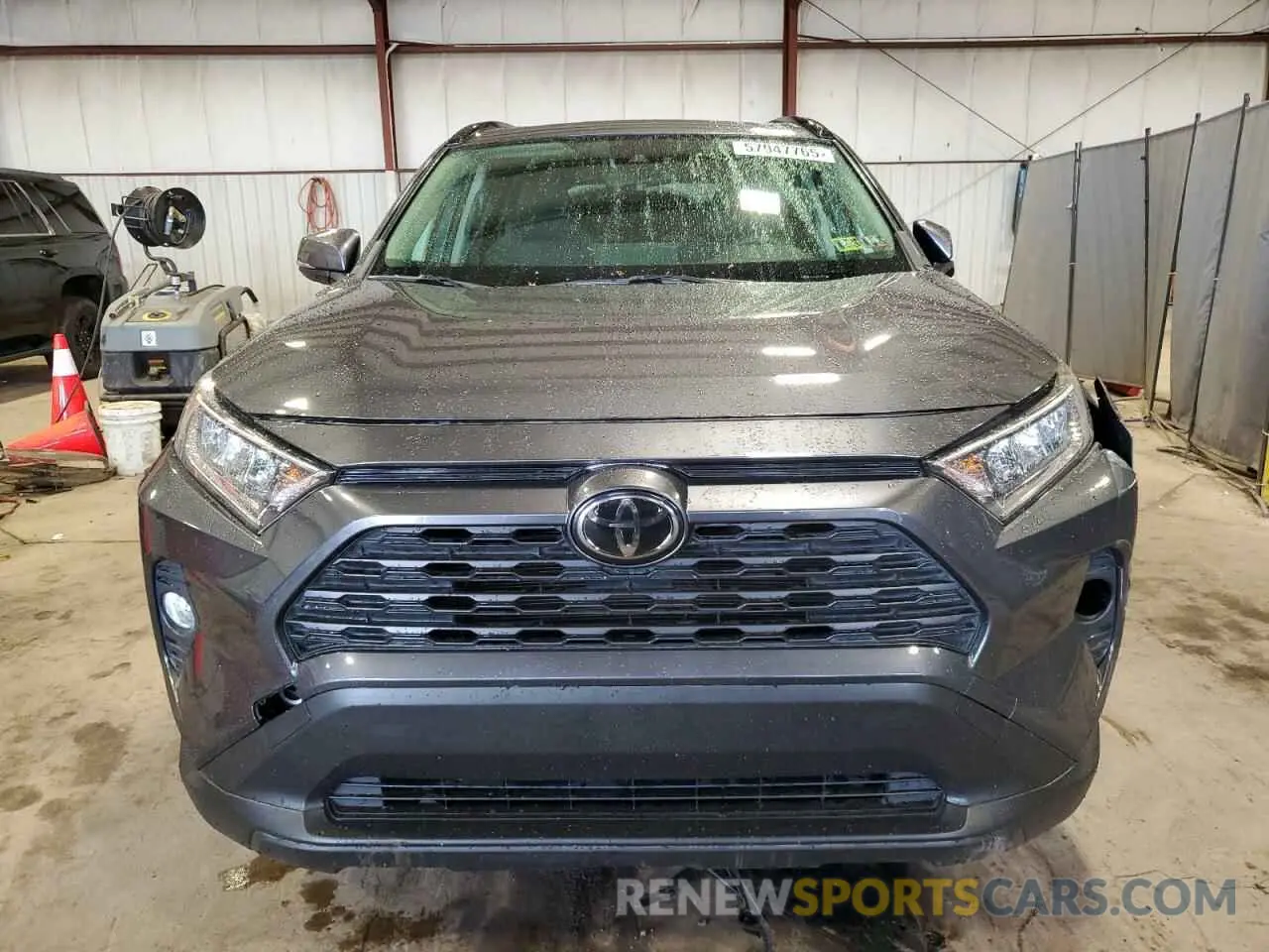 5 Photograph of a damaged car JTMP1RFV9LD057605 TOYOTA RAV4 2020