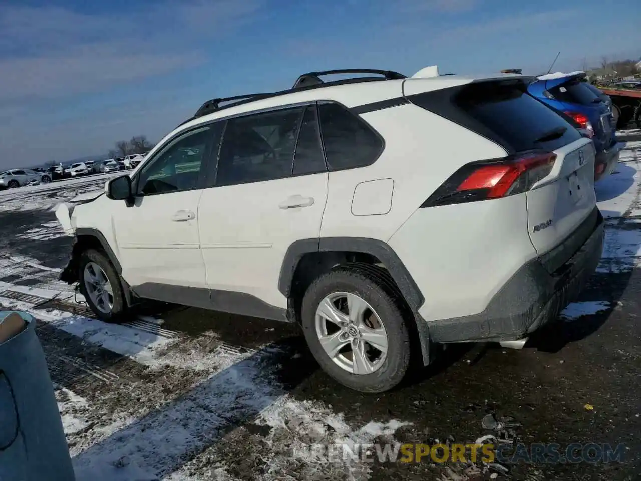 2 Photograph of a damaged car JTMP1RFV9LD065266 TOYOTA RAV4 2020