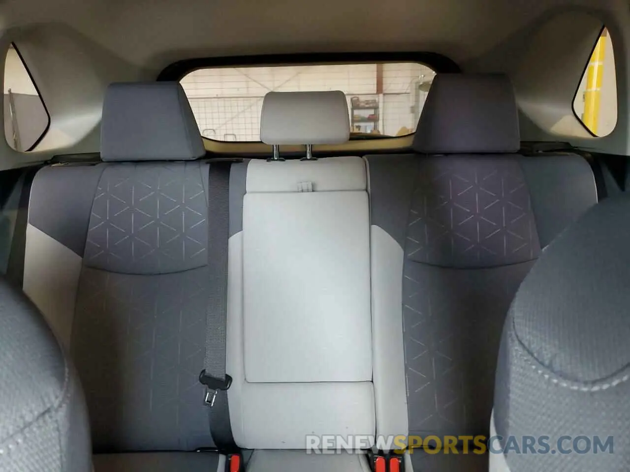 10 Photograph of a damaged car JTMP1RFVXLD052493 TOYOTA RAV4 2020