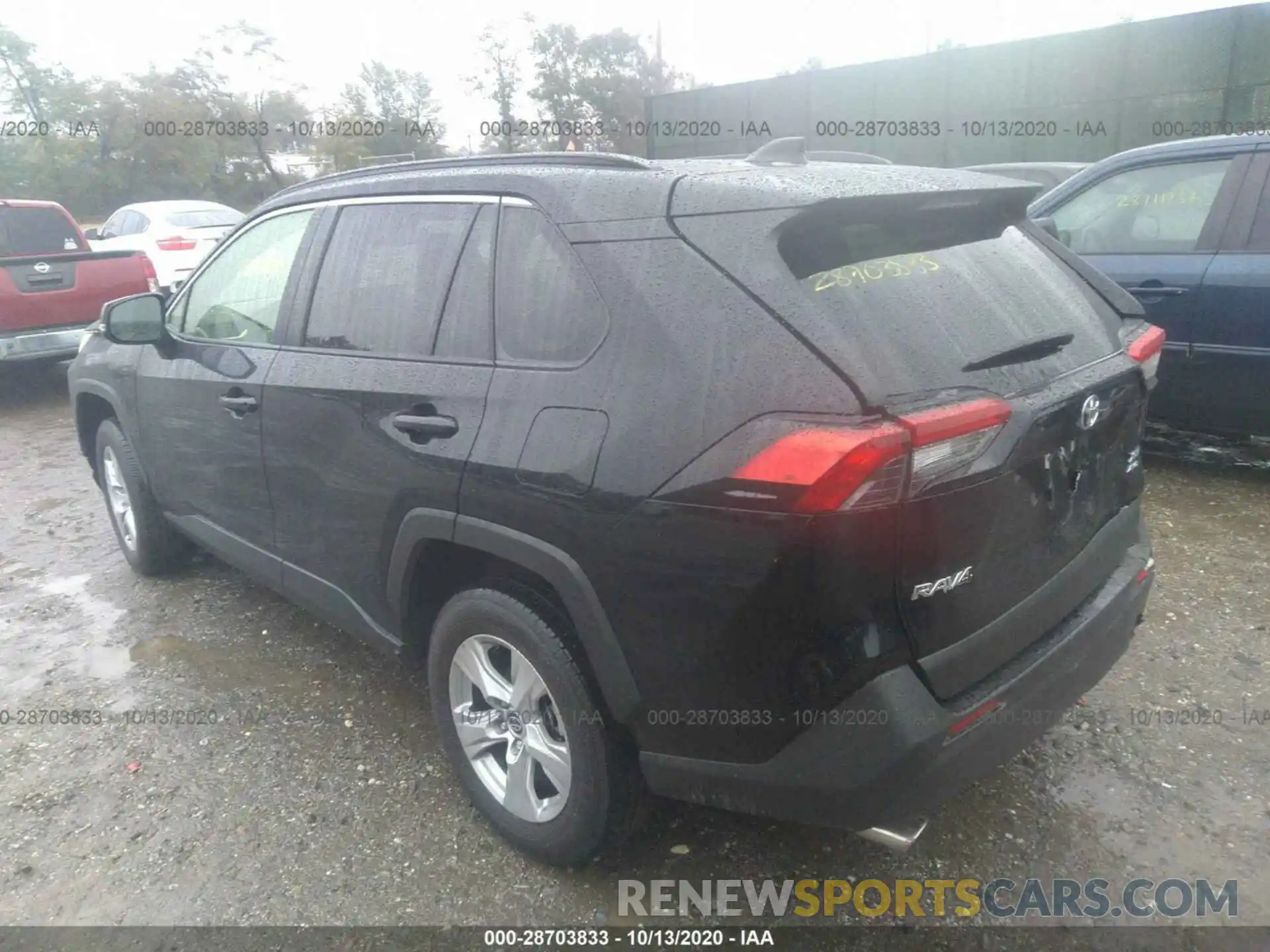 3 Photograph of a damaged car JTMP1RFVXLD529939 TOYOTA RAV4 2020