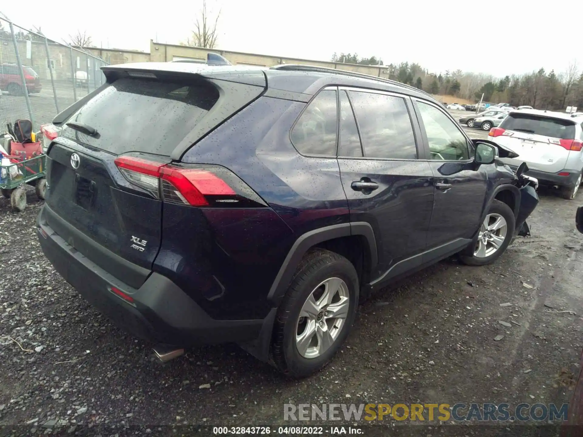 4 Photograph of a damaged car JTMP1RFVXLJ029264 TOYOTA RAV4 2020